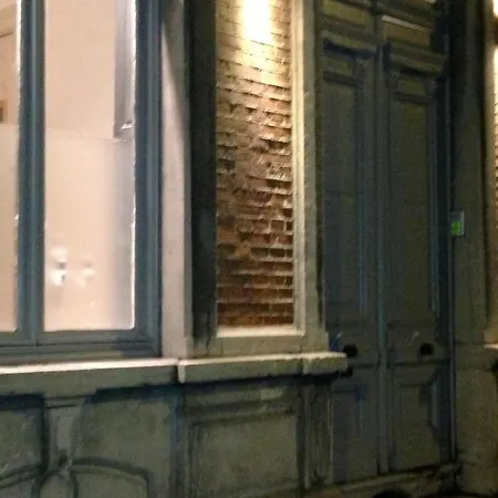 Les Du Pays De Apartment Charleroi